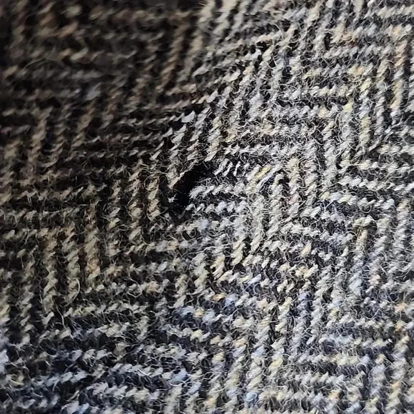 Men's Stafford Suit, Brown/Gray, Size 44R, Pre-Owned - Picture 9 of 11